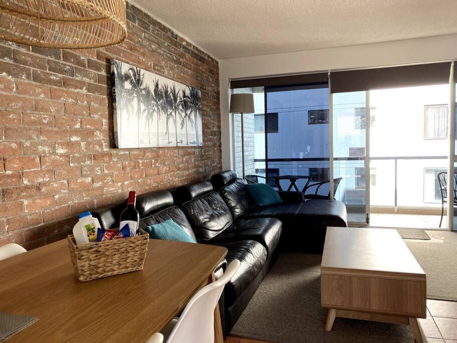 Location, Location! Walk To Anywhere! Apartment