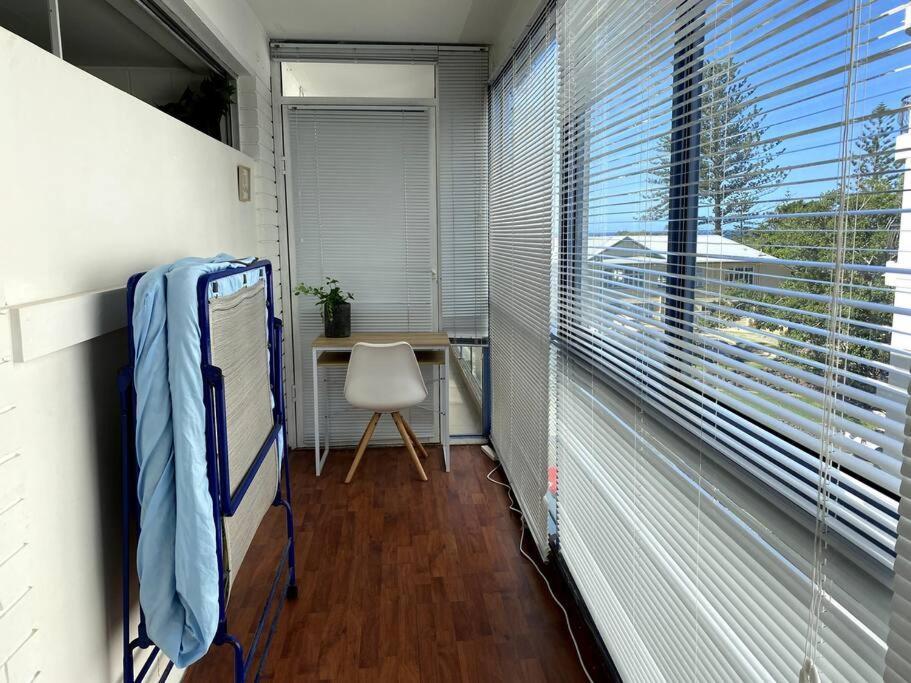 Location, Location! Walk To Anywhere! Gold Coast